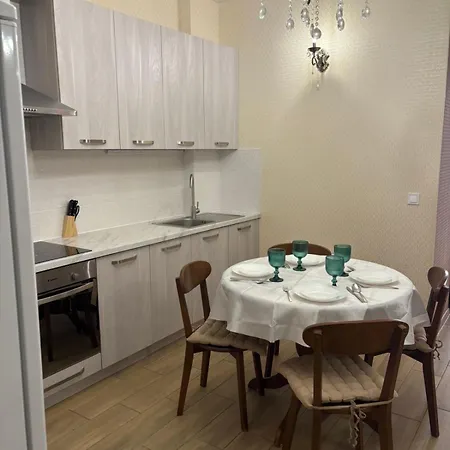 Gagarin Plaza Evelinss *