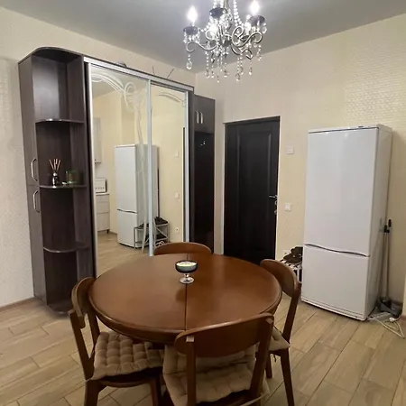 Gagarin Plaza Evelinss Apartament *
