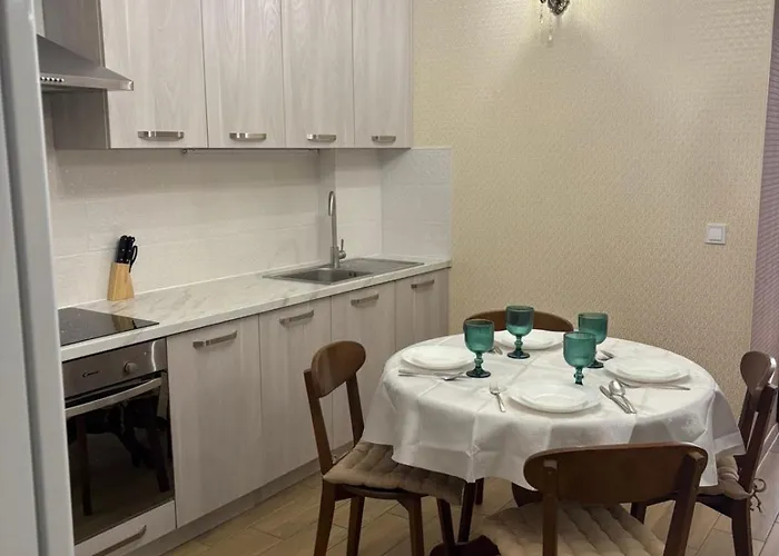 Gagarin Plaza Evelinss *